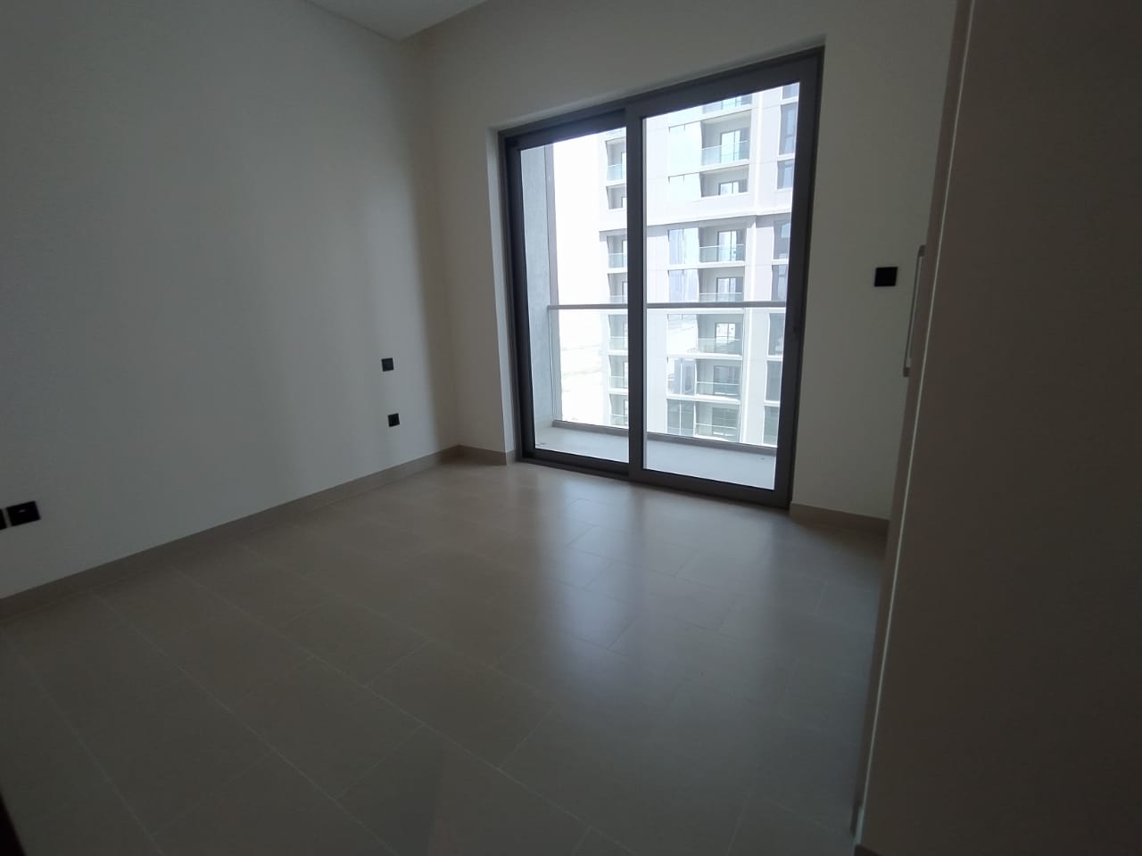 Unfurnished apartment for Rent