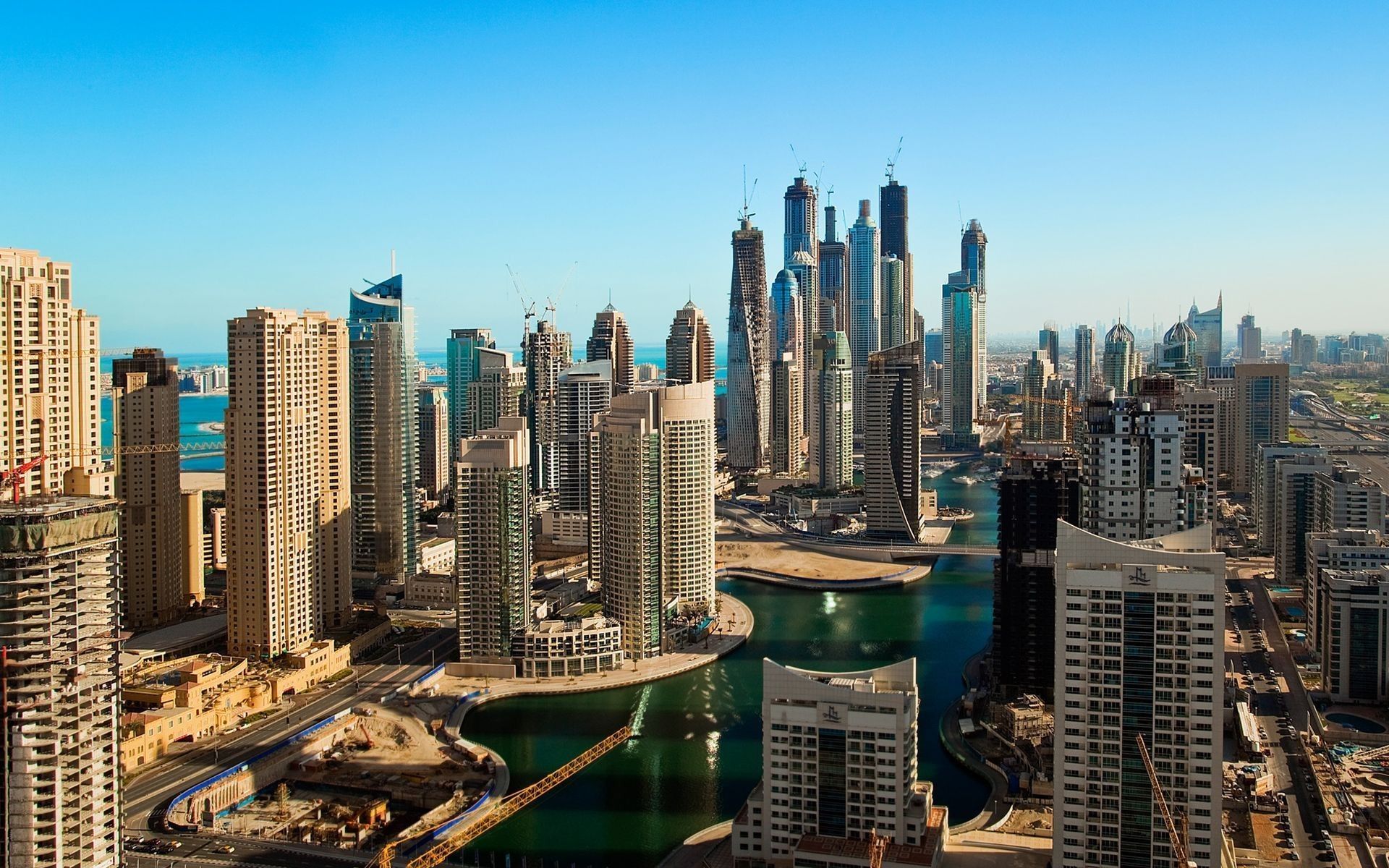 Skyloov – UAE’s first 360° Property Portal.