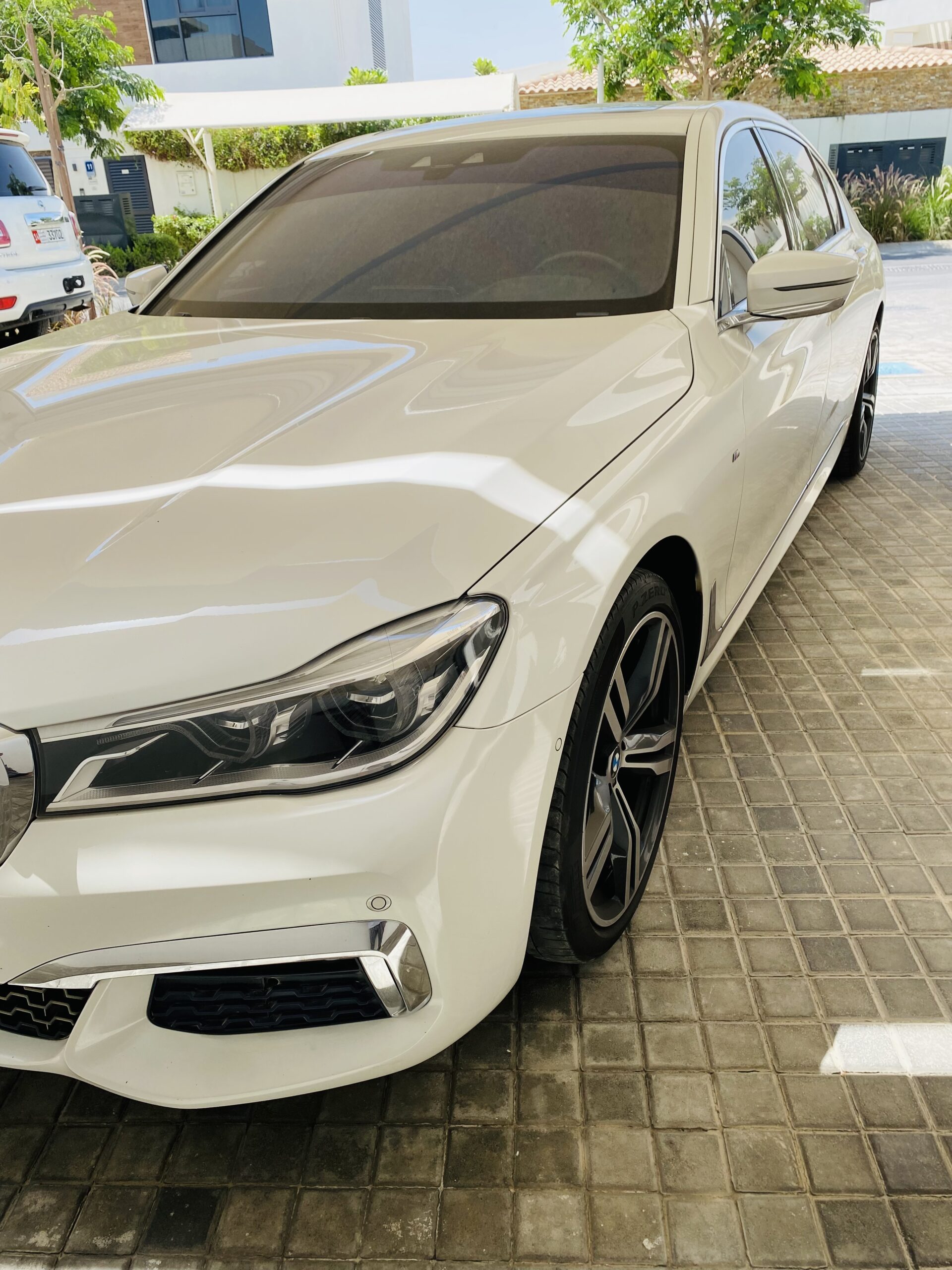 BMW 730Li Executive – SUPER CLEAN