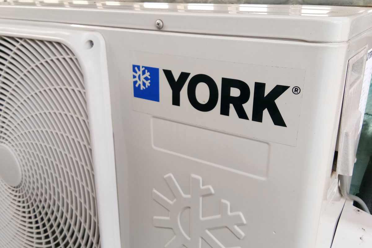 York-Air-conditioner.-York-logo-or-symbol-at-air-conditioner-cover.jpg