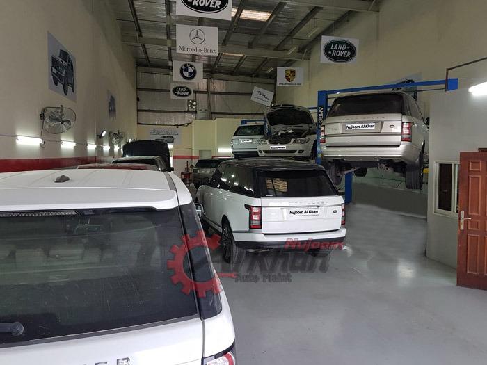 Land Rover Workshop in Sharjah