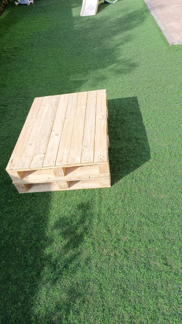 0542972176 wooden pallets