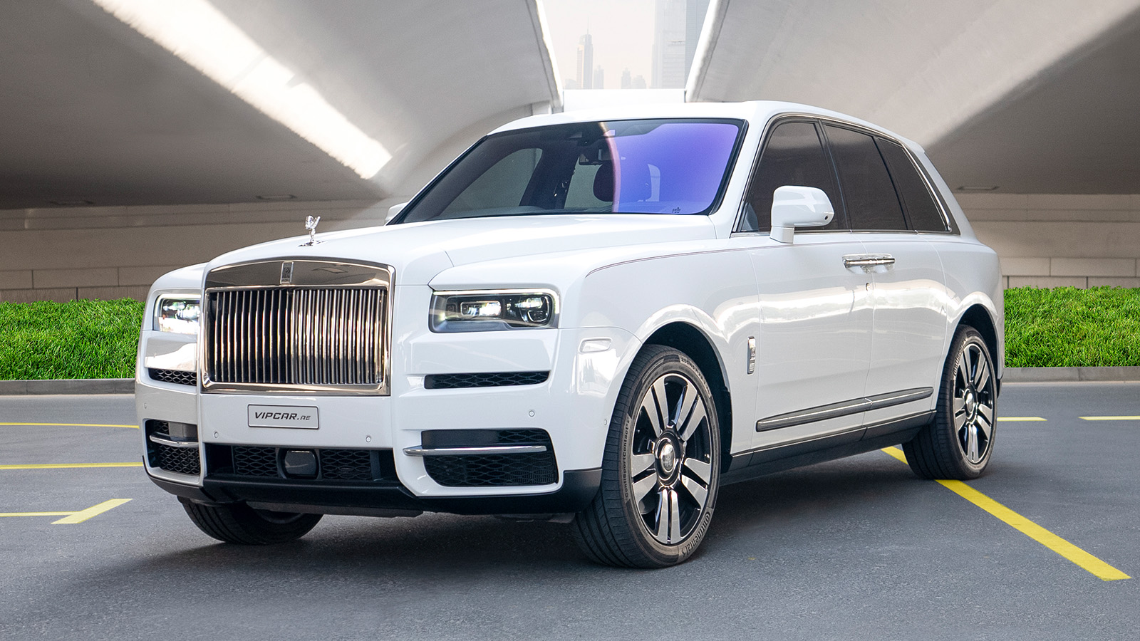 Luxury and Sports Car Rental in Dubai – VIP Rent a Car