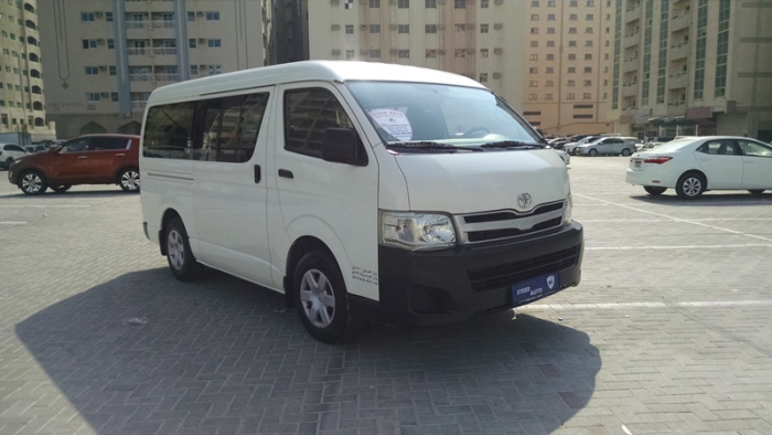 15 seated midroof bus available for rent