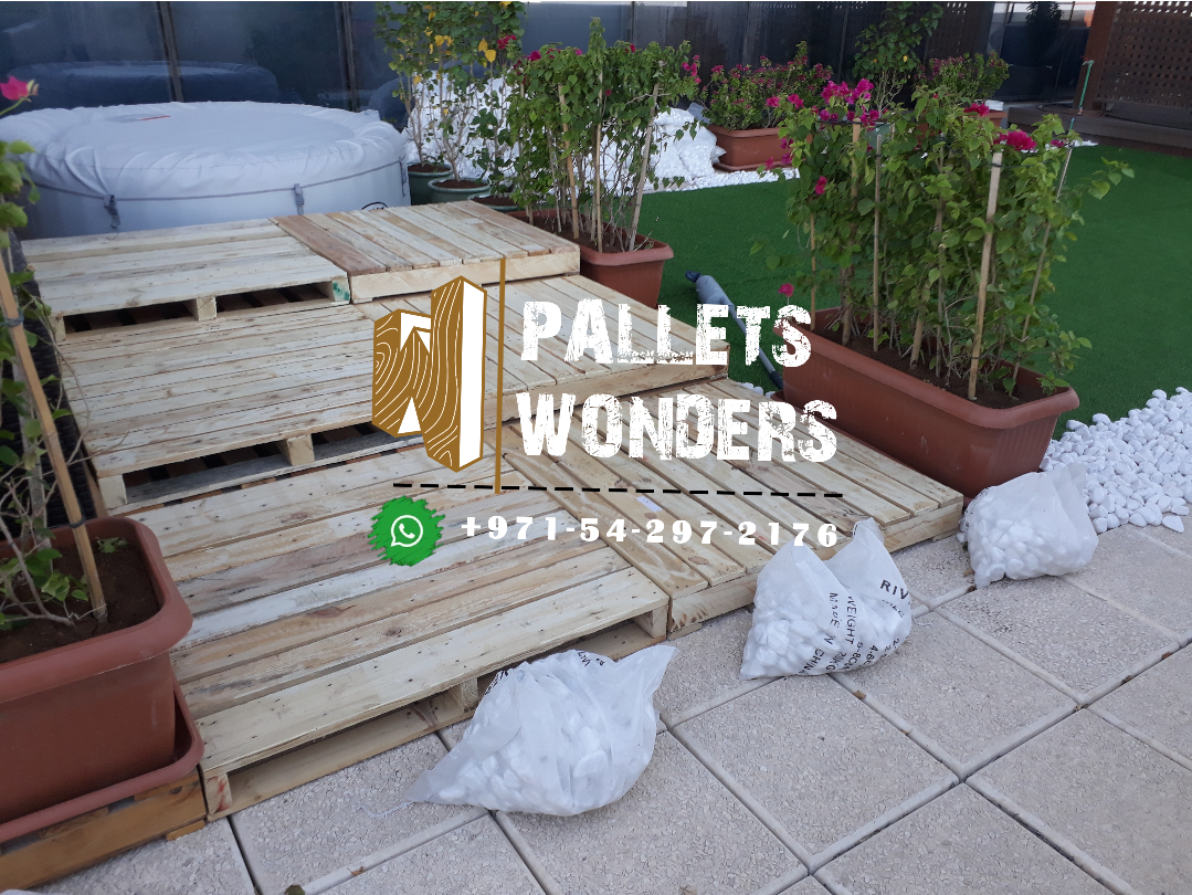 wooden pallets indoor 0555450341