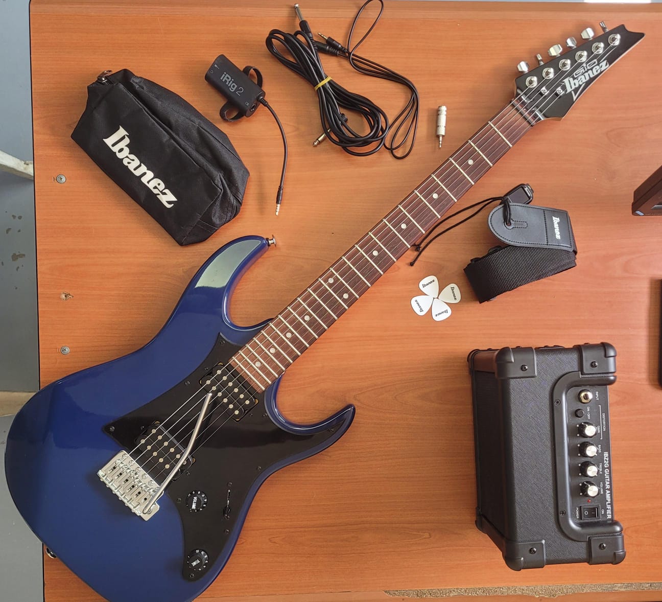 Electric Guitar – Ibanez Gio + iRig 2