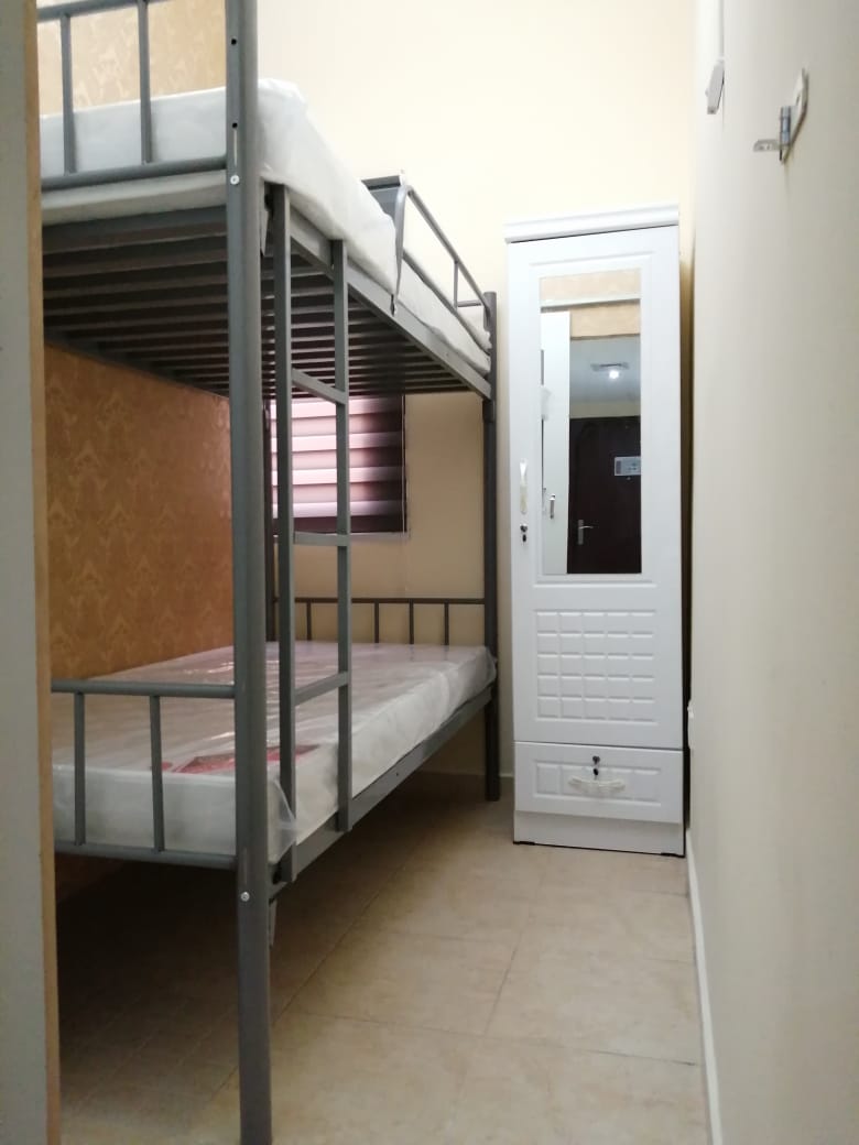 Closed Partition Room with Window, Bunkbed
