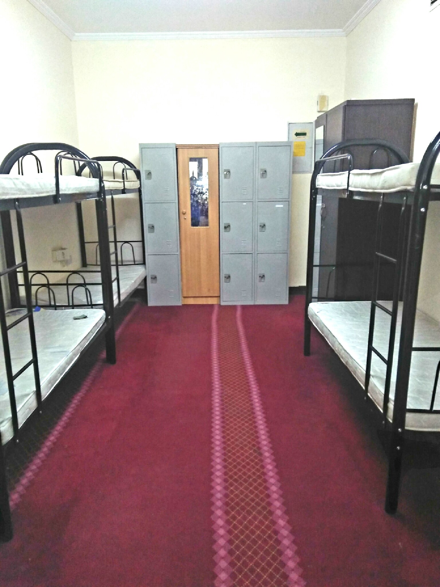 GENTS BED SPACES IMMEDIATE AVAILABLE WITH FREE DEWA & INTERNET NR