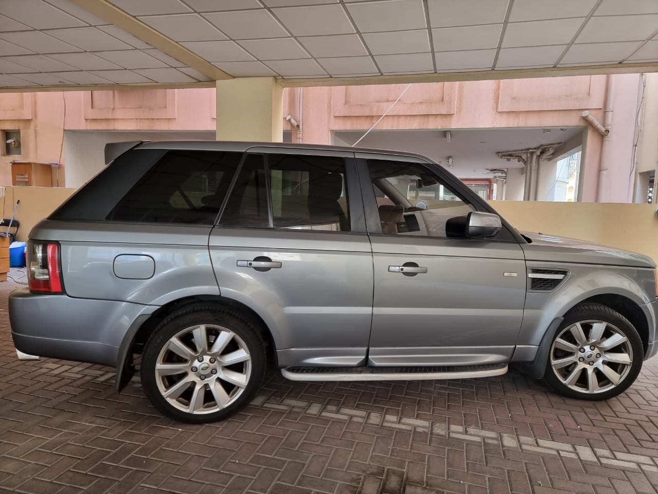 RANGE ROVER SPORTS FOR SALE