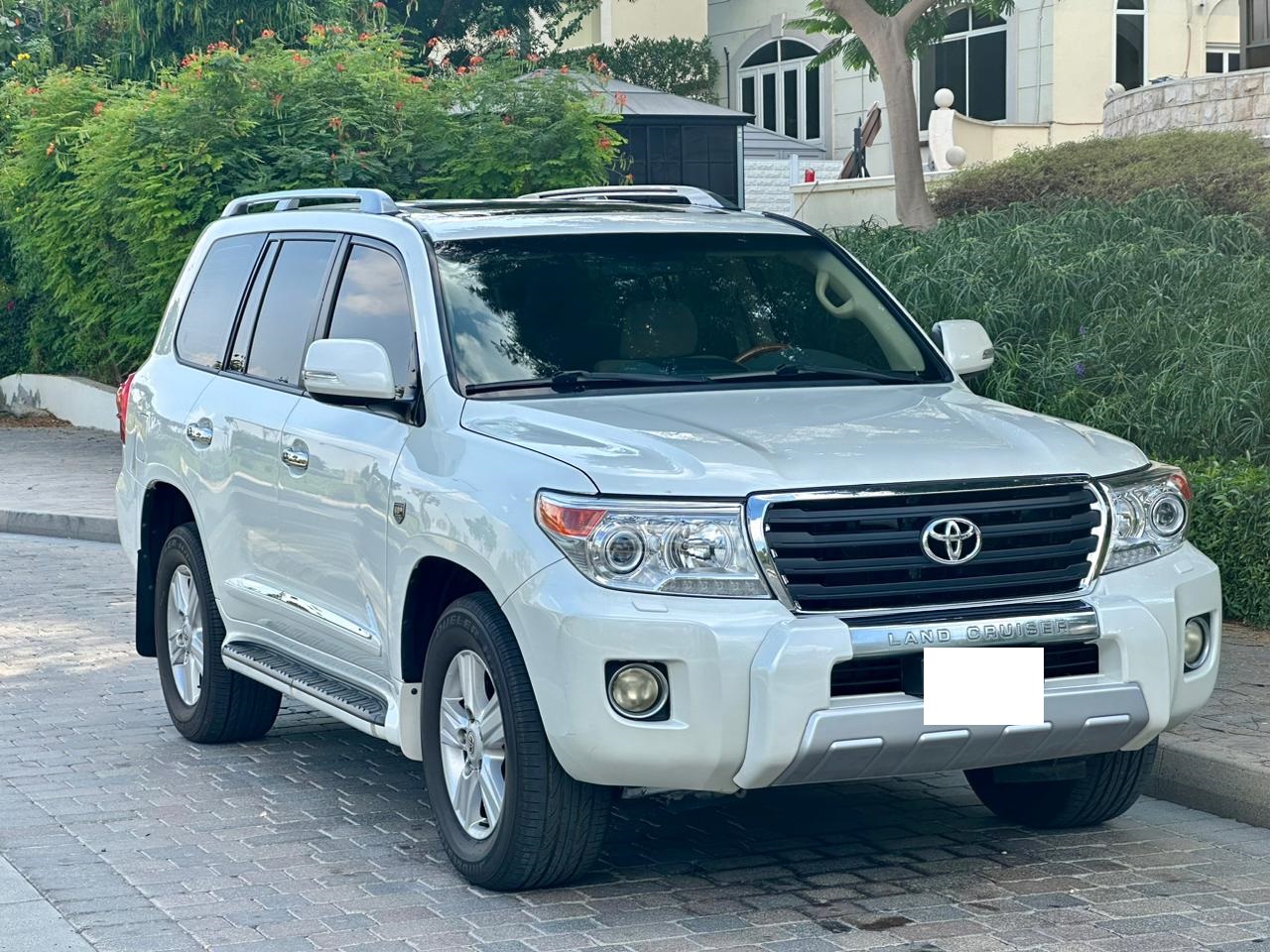 AED 2199-/ Monthly | 2015 Toyota Land Cruiser Gxr 4.6L V8 | GCC S