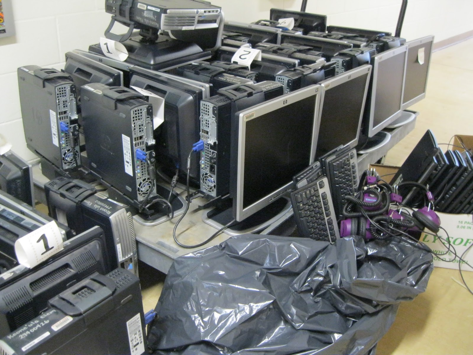 used Computers and IT Devices and electronics