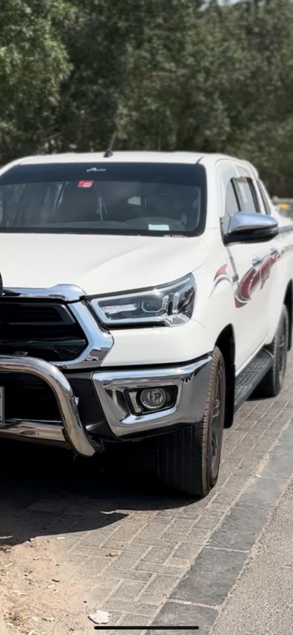 Toyota Hilux Double cabin Pickup 2021