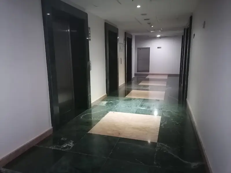 782184503-800x6001753262095
